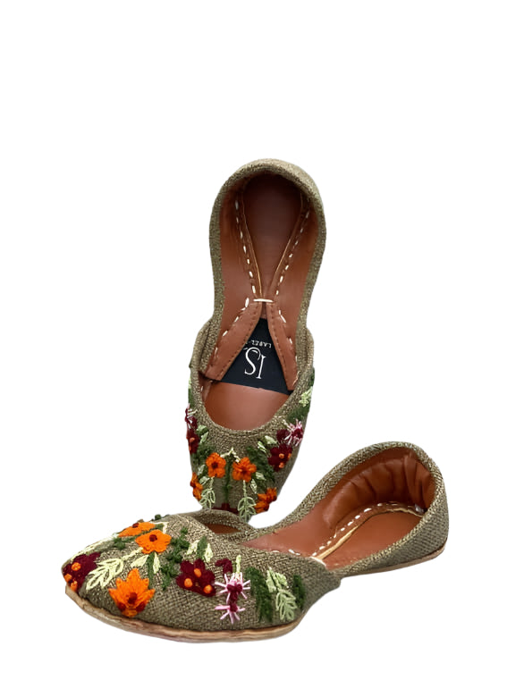 Jute Bloom Khussa